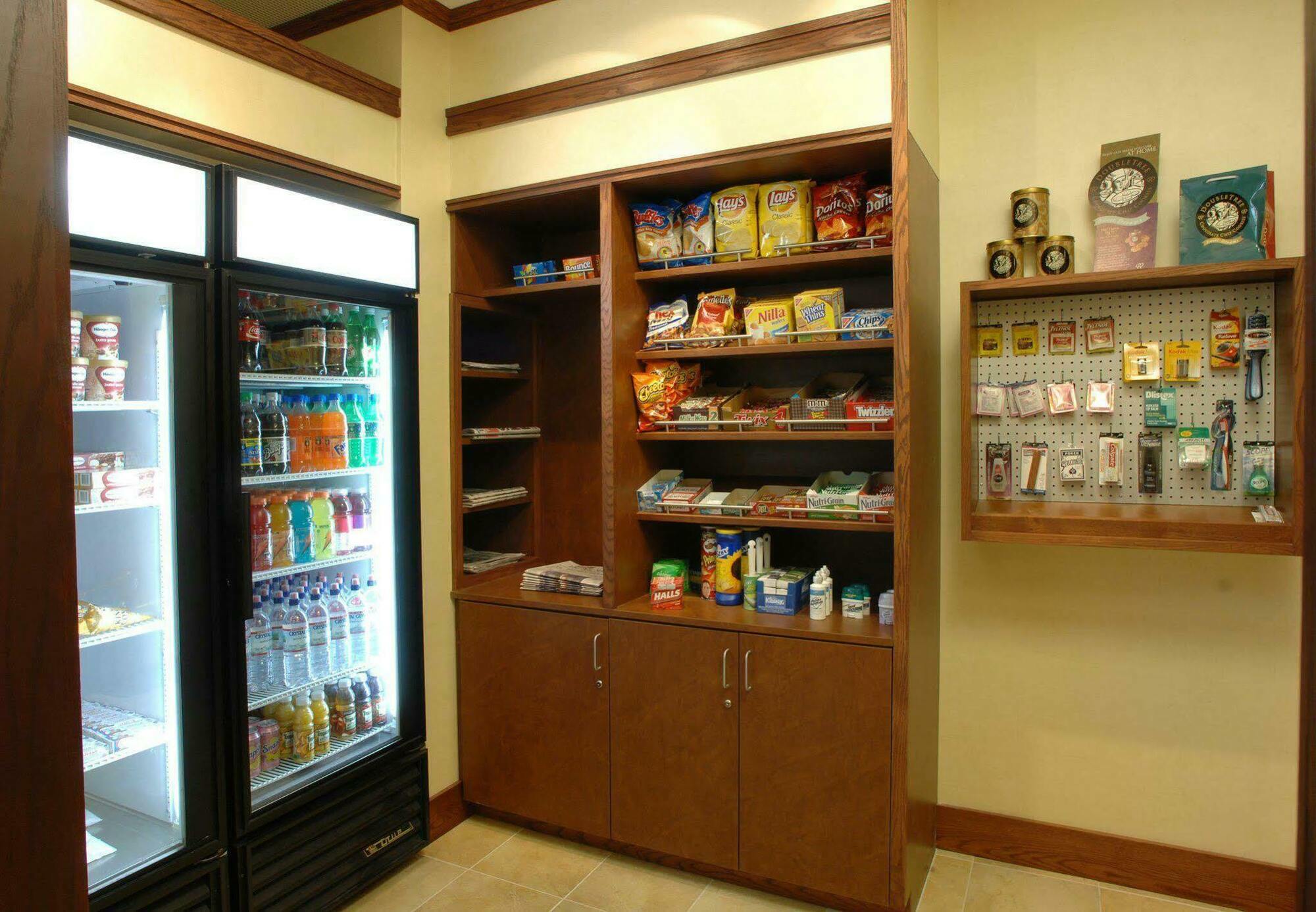 Doubletree By Hilton Hotel Syracuse East Syracuse Restaurant photo